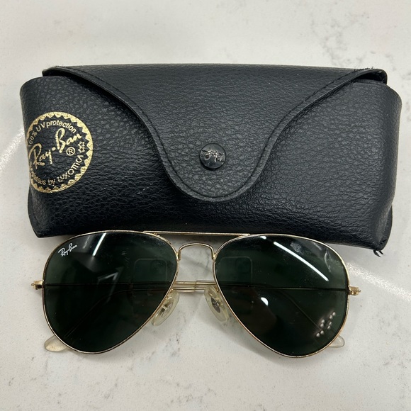 Ray-Ban Classic Aviator - Picture 1 of 5